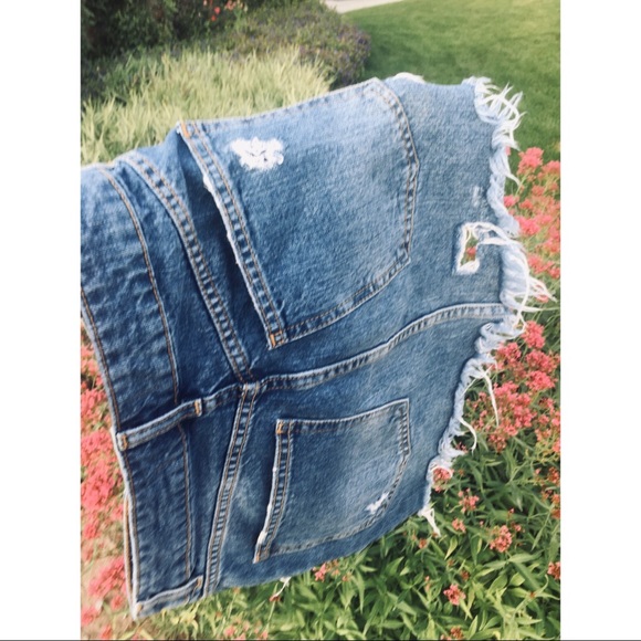 🥀 Free People Wild Rose Embroidered skirt!!! - Picture 11 of 13